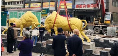 Можно ли использовать стеклопластиковые скульптуры животных в торговом центре?